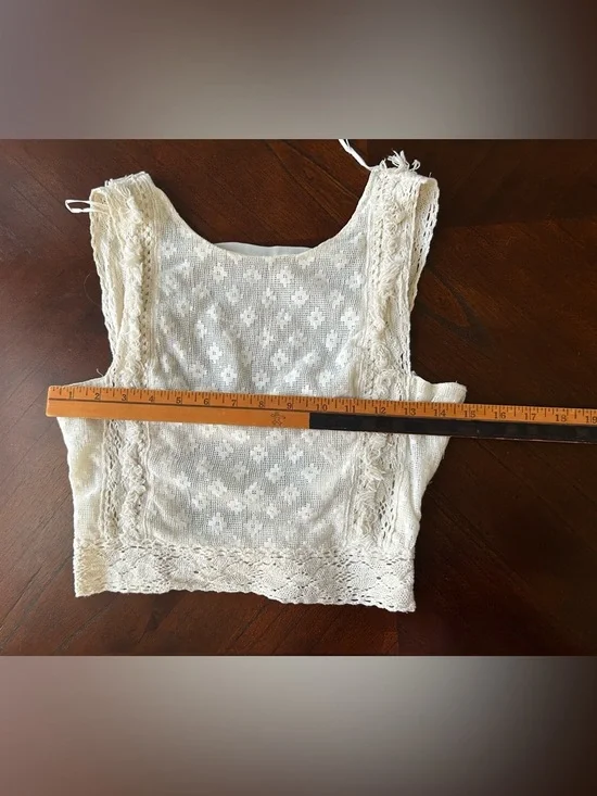 Zara Cream Lace Knit Cropped Tank - Picture 5 of 7